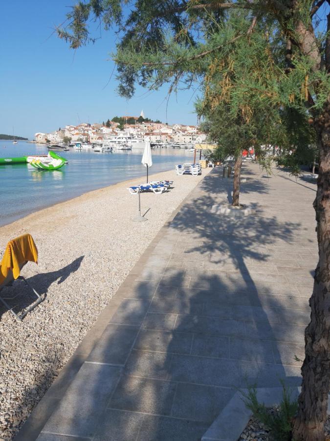 -Villa Sjor -Primosten-Apartmani- Has 2 Large Apartments And 2 Smaller Ones -Primosten Lokvice 6 Esterno foto