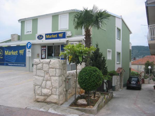 -Villa Sjor -Primosten-Apartmani- Has 2 Large Apartments And 2 Smaller Ones -Primosten Lokvice 6 Esterno foto